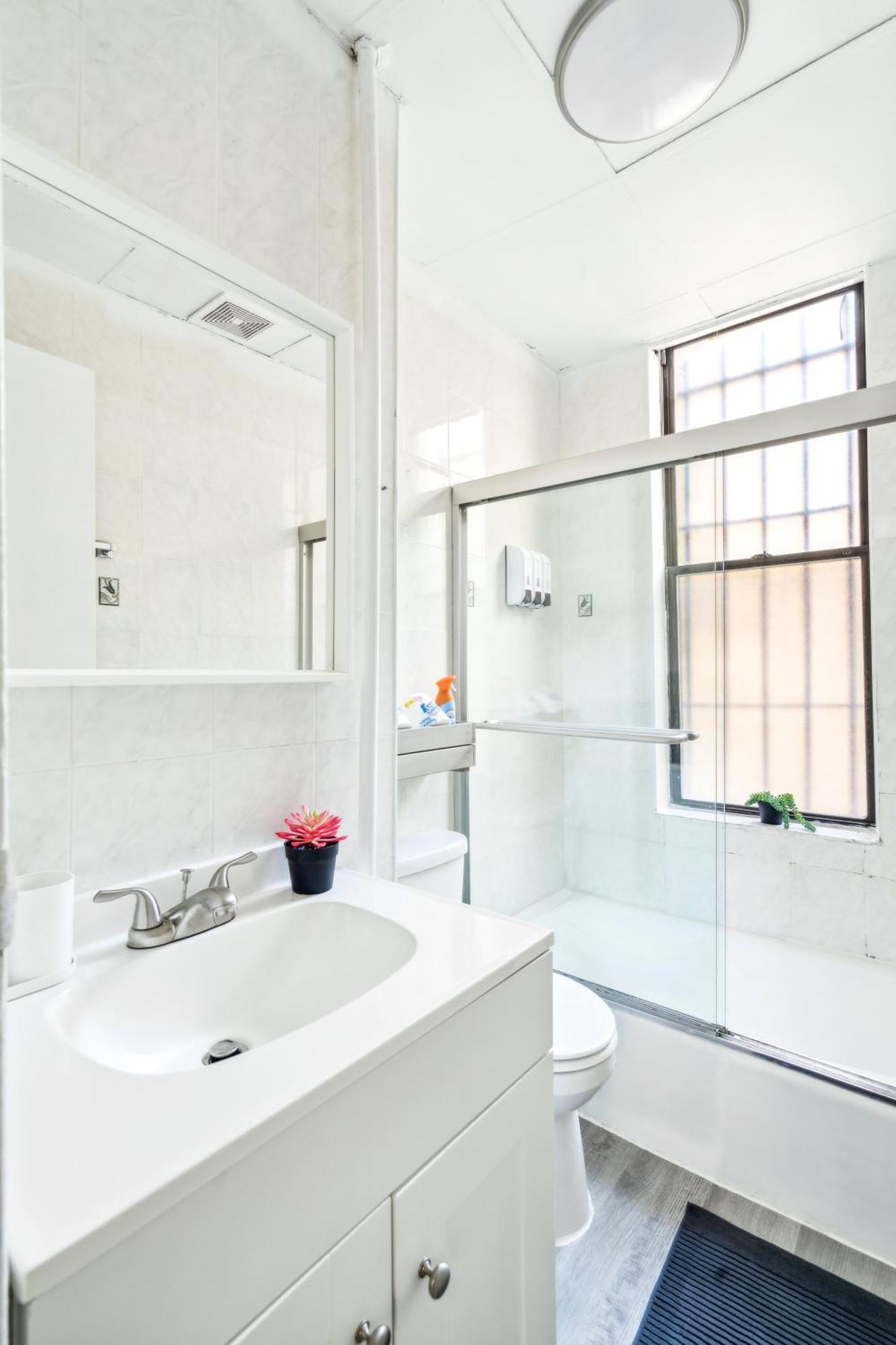 2 Bedroom Cozy Central Apartment New York Ngoại thất bức ảnh